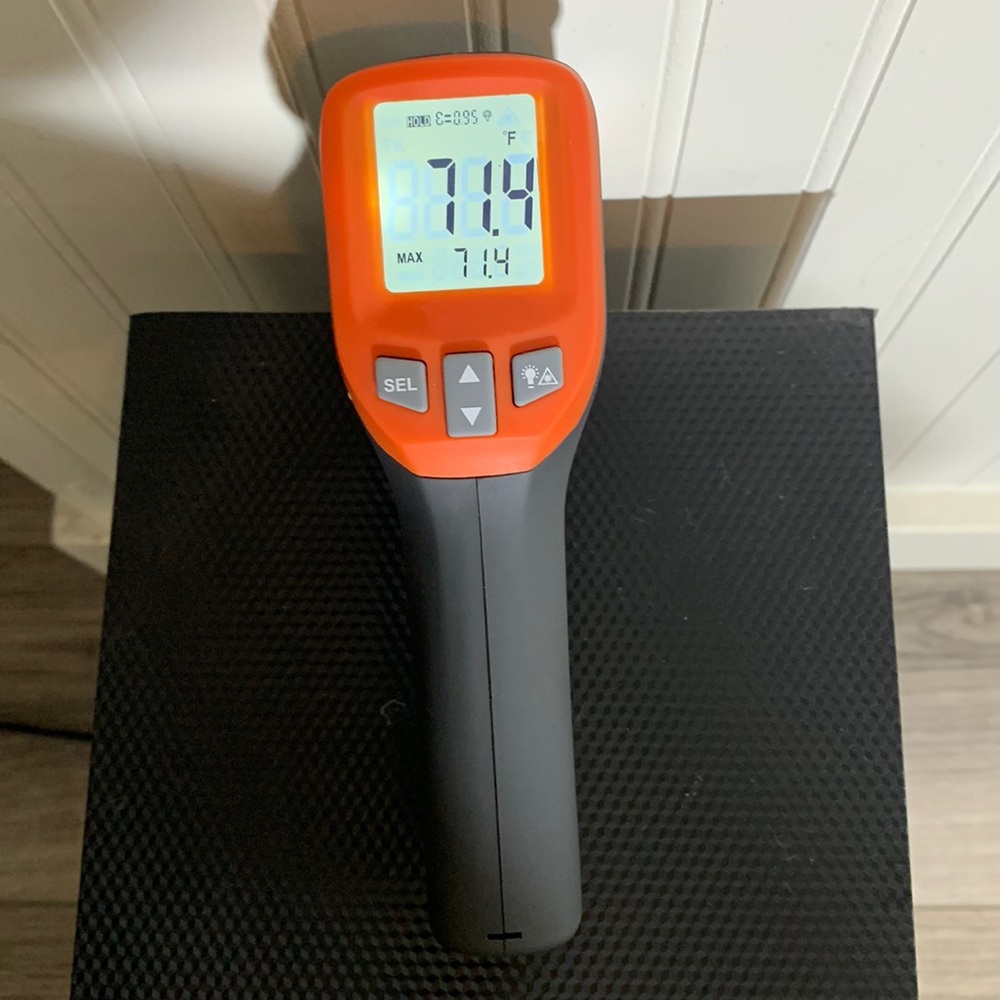 Infrared thermometer AMES battery included